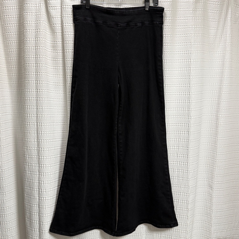 Frame The Jetset Wide Leg Sheen Noir Black SZ 2/ 30"-34" stretch pull on comfy - Picture 2 of 10